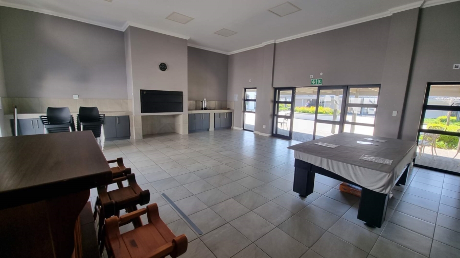 1 Bedroom Property for Sale in Buhrein Western Cape